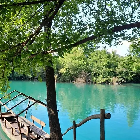Farah Superior Apartment Bihac