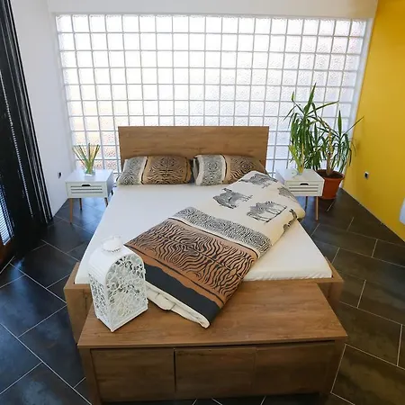 Farah Superior Apartment *